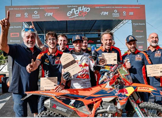 JOSEP GARCIA REMPORTE LA PREMIÈRE JOURNÉE ET CONSERVE LA TÊTE DU CLASSEMENT ENDUROGP AU PORTUGAL