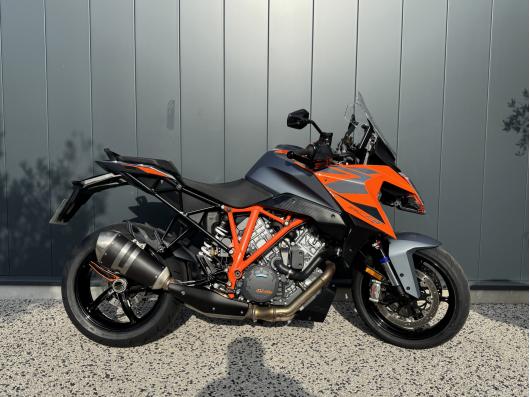 KTM KTM 1290 SUPER DUKE GT 2023