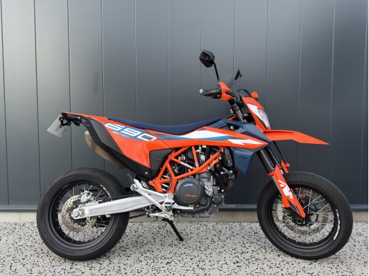 KTM KTM 690 SMC-R 2024
