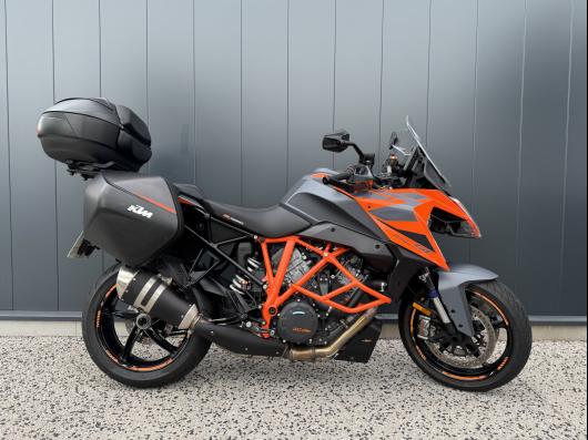 KTM KTM 1290 SUPER DUKE GT 2022